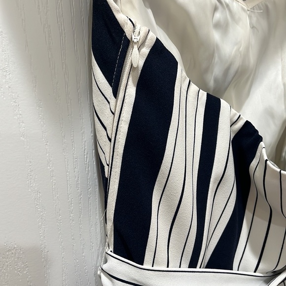 H&M Romper Sleeveless . Excellent - Picture 10 of 13